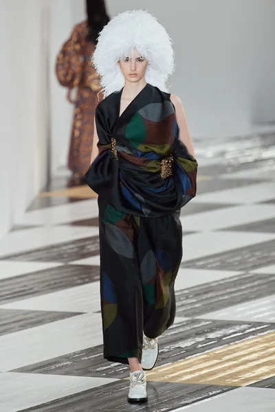Look 35